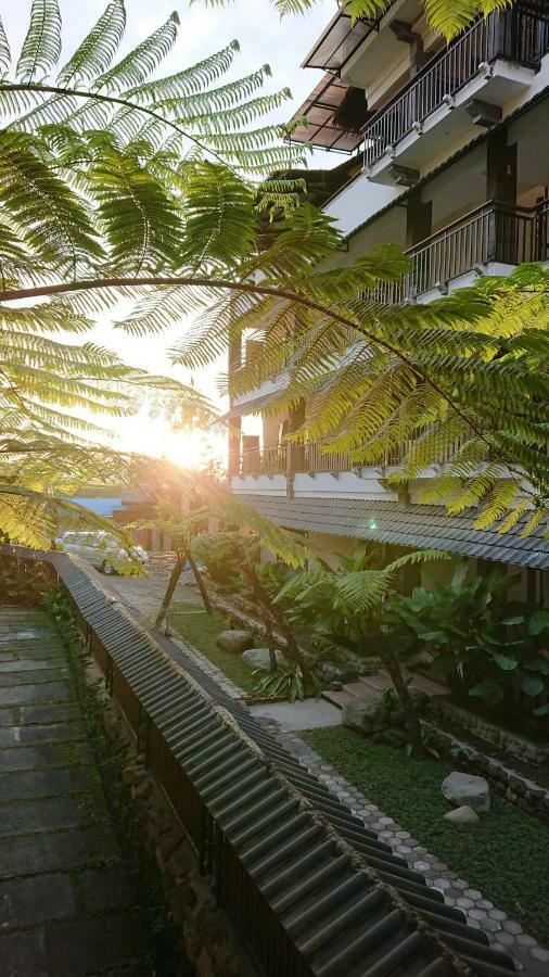 Hotel Kalang Ulu Berastagi Exterior photo